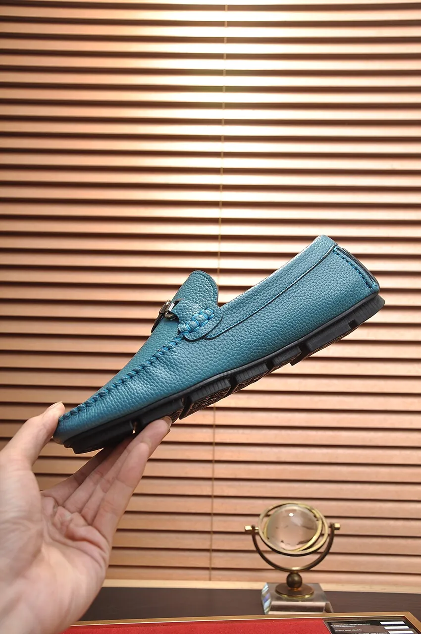 Men's men's shoes 💰420💶 [LV Doudou shoes] (water-dyed cowhide lining) new model is on the market, available on the official website. The new Doudou shoes are processed into single-color materials, and the uppers are made of imported horsehide leather. The body of the shoe is fully hemmed with mark thread, and is lined with imported original cowhide leather. The elegant shoe shape is super suitable for all-matching, and the size is 38-44.